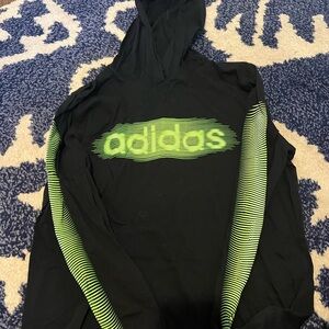 Adidas long sleeved Boys shirt with hood XL